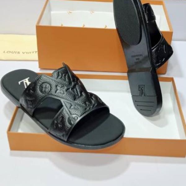 Louis Vuitton Slippers